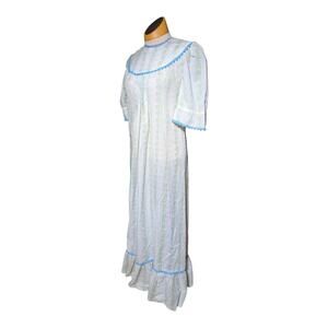 Vtg 1970s White Blue Ditsy Flower Print Prairie Cottage Lightweight Maxi Dress 6